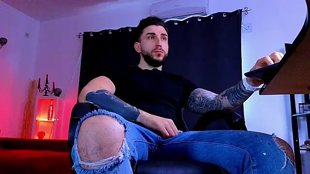 MightyAaron66 online show from 04.30.26