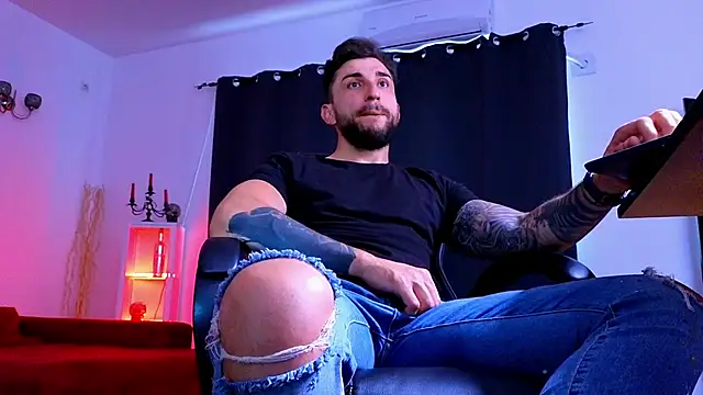 MightyAaron66 online show from 06.15.26