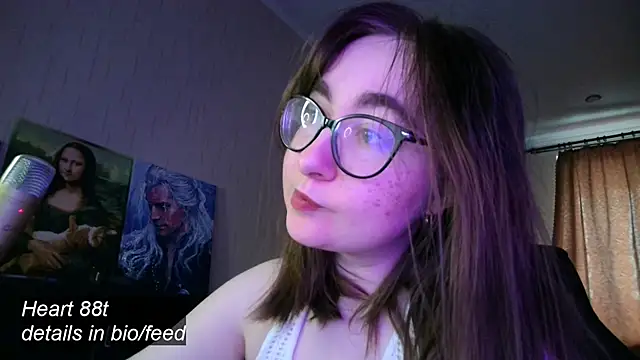 Snapshot of el_sweety chatting on 02.04.25 el sweety online show from 02.04.25