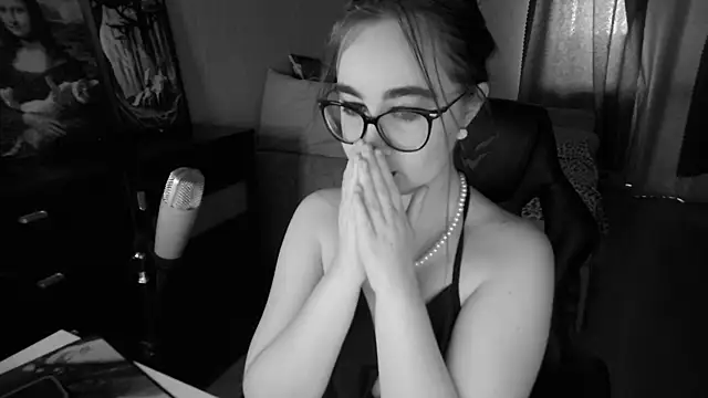 Snapshot of el_sweety chatting on 03.15.25 el sweety online show from 03.15.25