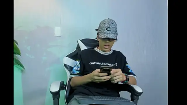 HeellBoy  online show from 11.26.25