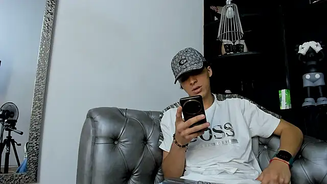 HeellBoy  online show from 11.28.25