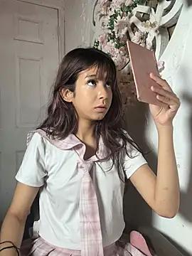 Snapshot of fairybel chatting on 02.07.26 fairybel online show from 02.07.26