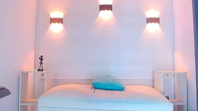 Molly Spears online show from 03.21.25