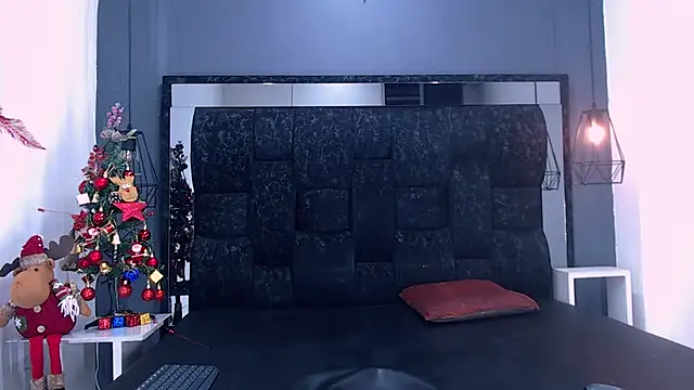 Molly Spears online show from 12.05.25