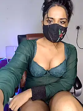 Snapshot of Black-Pearll chatting on 03.20.25 Black-Pearll online show from 03.20.25