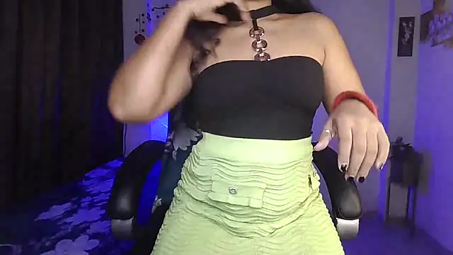 Snapshot of Black-Pearll chatting on 05.20.26 Black-Pearll online show from 05.20.26