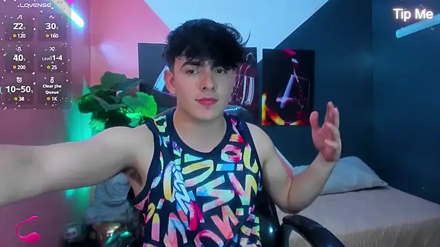 Snapshot of nolan_twink1 chatting on 12.04.24 nolan twink1 online show from 12.04.24