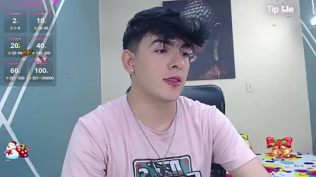 Snapshot of nolan_twink1 chatting on 12.07.24 nolan twink1 online show from 12.07.24