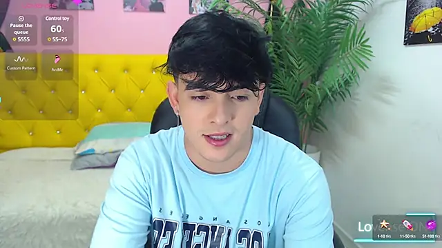 Snapshot of nolan_twink1 chatting on 01.25.25 nolan twink1 online show from 01.25.25