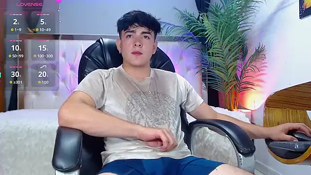 Snapshot of nolan_twink1 chatting on 09.11.25 nolan twink1 online show from 09.11.25