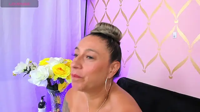 ladylians online show from 01.23.25