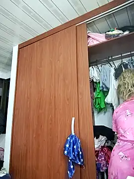 LaurenWelly  online show from 03.18.25