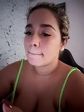 LaurenWelly  online show from 11.16.25