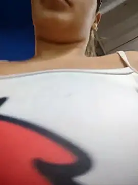 LaurenWelly  online show from 11.19.25