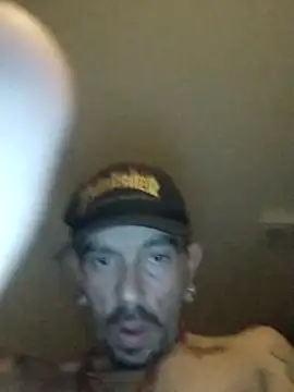 Snapshot of IL_SAINT_XXX chatting on 11.12.25 IL SAINT XXX online show from 11.12.25