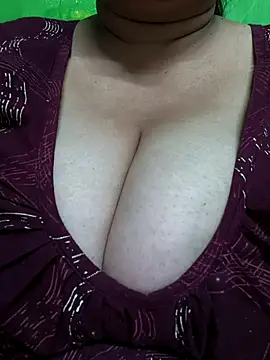 Snapshot of Rinki_Guptaa chatting on 02.25.25 Rinki Guptaa online show from 02.25.25