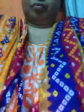 Snapshot of Rinki_Guptaa chatting on 12.18.25 Rinki Guptaa online show from 12.18.25