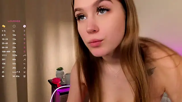 Snapshot of EdithHaskell chatting on 12.29.24 EdithHaskell online show from 12.29.24