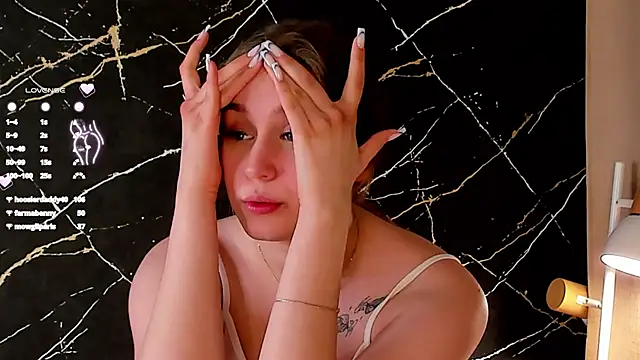 Snapshot of EdithHaskell chatting on 02.27.25 EdithHaskell online show from 02.27.25