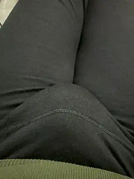 Snapshot of homidor chatting on 01.19.25 homidor online show from 01.19.25