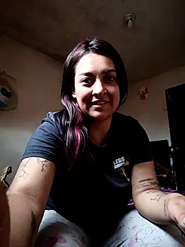 CORALINE GREYM online show from 09.24.25