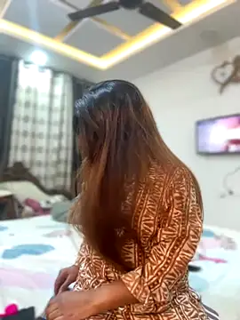 Hotty-Sana online show from 11.17.25