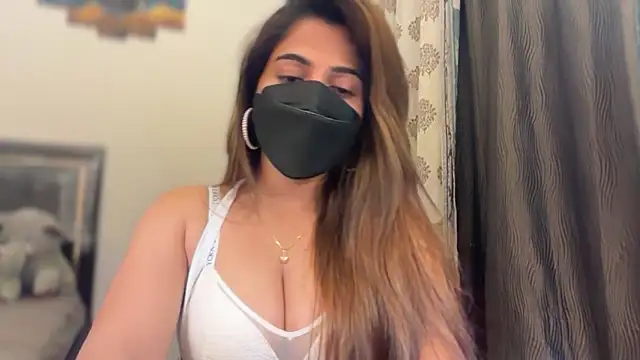 Hotty-Sana online show from 04.27.26