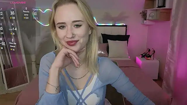 Snapshot of SashaBrooks chatting on 02.14.25 SashaBrooks online show from 02.14.25