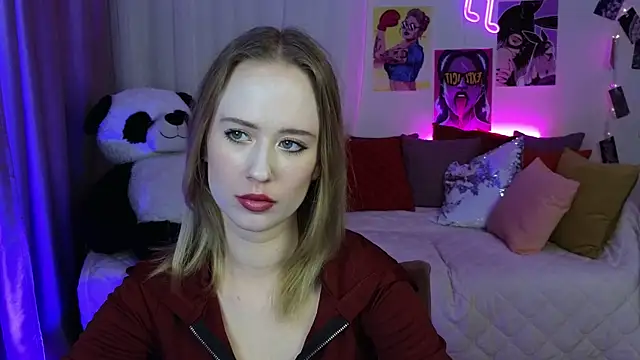 Snapshot of SashaBrooks chatting on 09.26.25 SashaBrooks online show from 09.26.25