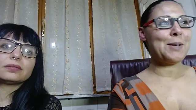 Foxlady2271 online show from 02.22.26