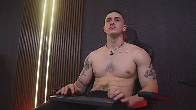 JacksonOlsenn online show from 06.25.26
