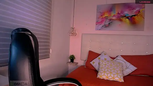 Cristal  adams online show from 02.05.25