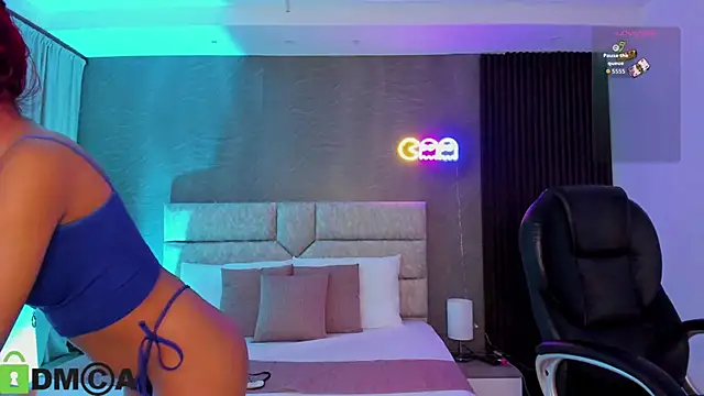 Cristal  adams online show from 09.11.25