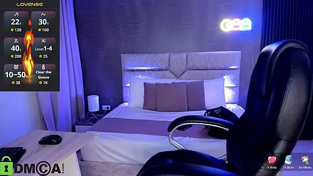 Cristal  adams online show from 10.28.25