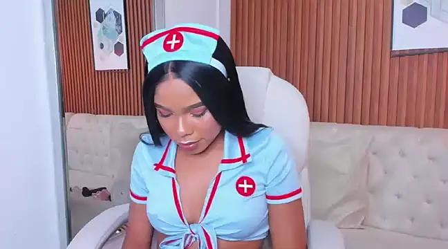 RoxannaHanson online show from 03.01.25