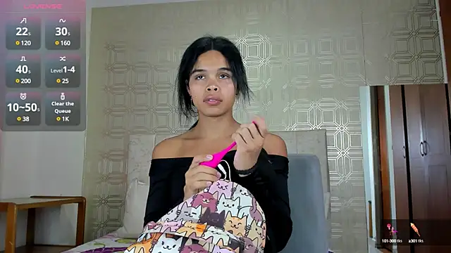 Snapshot of evelyn_wine chatting on 12.18.24 evelyn wine online show from 12.18.24