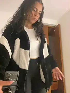 NINA 18 YEARS online show from 02.15.25