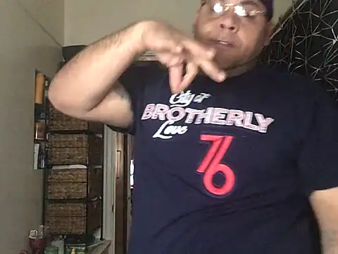 Snapshot of fatboyjayohh126 chatting on 12.21.24 fatboyjayohh126 online show from 12.21.24