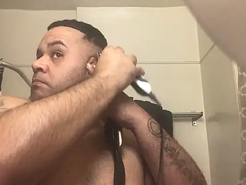 Snapshot of fatboyjayohh126 chatting on 12.24.24 fatboyjayohh126 online show from 12.24.24