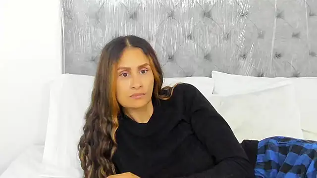 Snapshot of coralcarter1 chatting on 01.22.25 coralcarter1 online show from 01.22.25