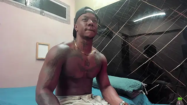 Snapshot of ronnie_7777 chatting on 01.23.25 ronnie 7777 online show from 01.23.25