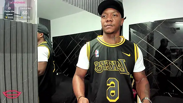 Snapshot of ronnie_7777 chatting on 02.20.25 ronnie 7777 online show from 02.20.25