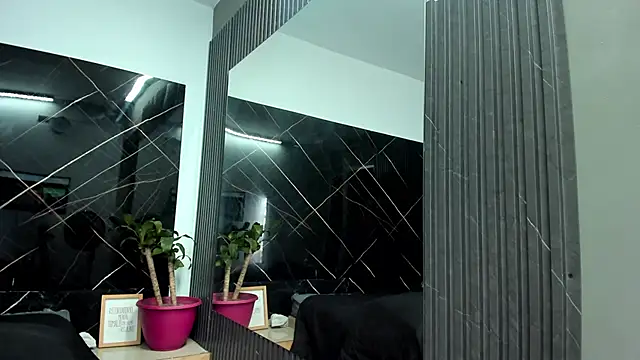 Snapshot of ronnie_7777 chatting on 03.15.25 ronnie 7777 online show from 03.15.25