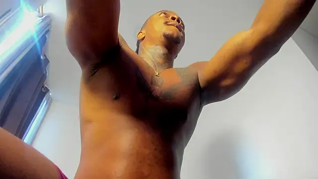 Snapshot of ronnie_7777 chatting on 10.26.25 ronnie 7777 online show from 10.26.25