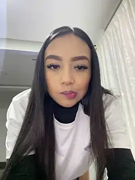 SOPHIACANDY19  online show from 12.17.24