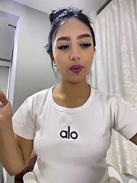 SOPHIACANDY19  online show from 12.31.24