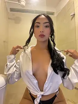 SOPHIACANDY19  online show from 10.16.25