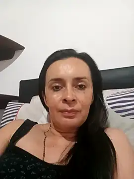 Samantha Sullivan  online show from 12.05.24