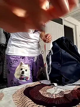 Samantha Sullivan  online show from 01.20.25